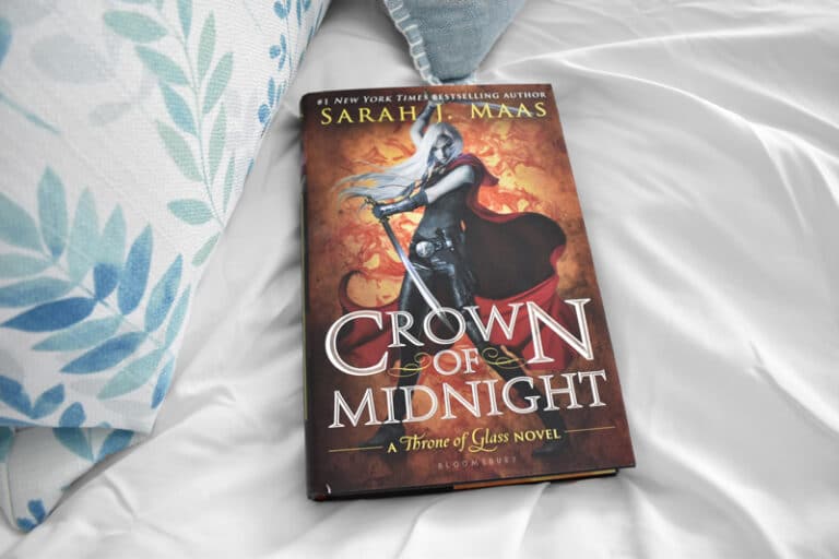 Crown of Midnight by Sarah J Maas