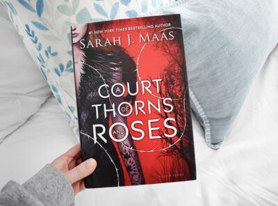 A Court of Thorns and Roses by Sarah J. Maas