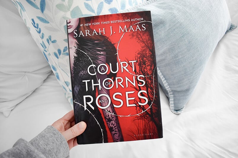 A Court of Thorns and Roses by Sarah J. Maas Book Review Featured Image